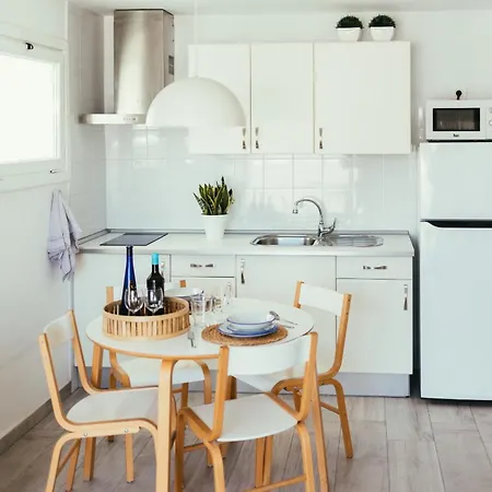 Apartmán Playa Chica - Cozy & Comfy, Balcony, 2 Min To Beach *