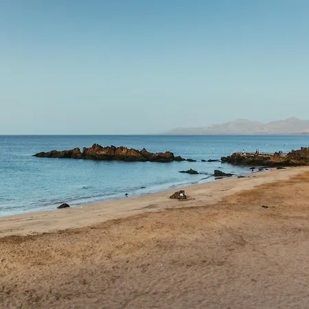 Volcan De Tilama 2 Playa Chica A 2 Min * Puerto del Carmen (Lanzarote)