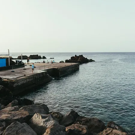 Playa Chica - Cozy & Comfy, Balcony, 2 Min To Beach Tías